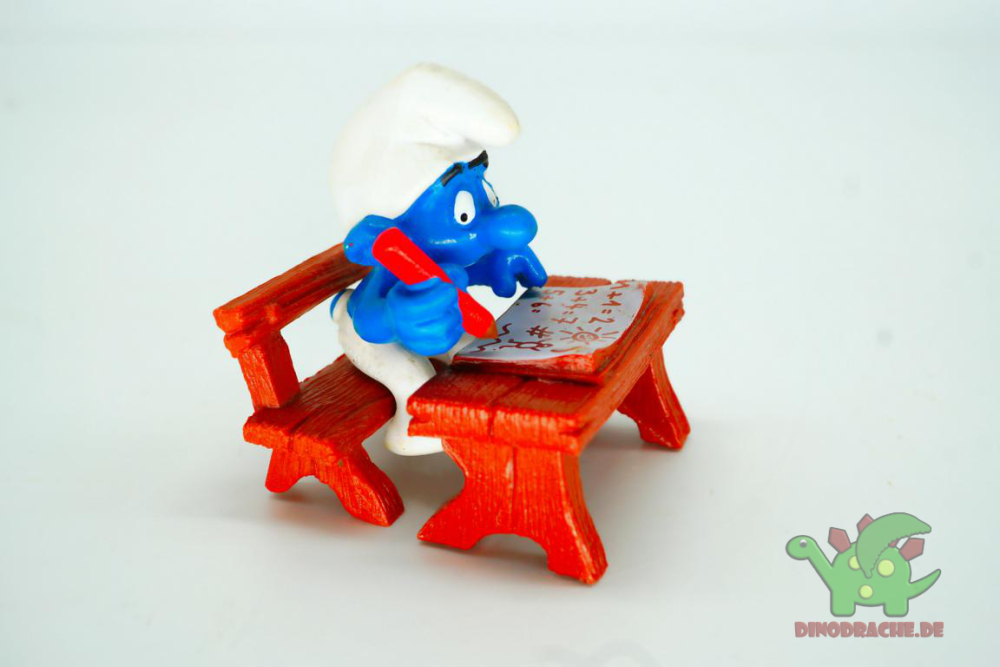 Schleich Schlumpf auf Schulbank 40220